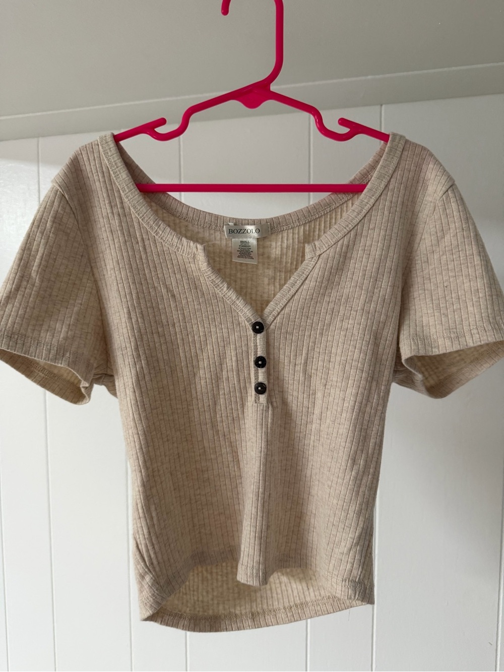 Bozzolo Neutral Ribbed Henley Crop Top in Light Beige